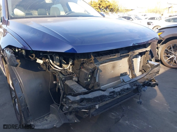 2022 Volkswagen Tiguan SE with VIN 3VV3B7AX5NM128462, listed as a IAAI auction lot 41668066 with 25,113 mi miles. Bid and sale history available at carsss.com. Image 6.