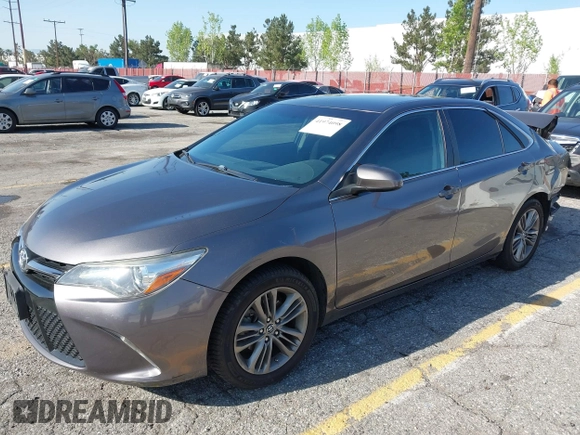 2015 Toyota Camry XLE with VIN 4T1BF1FK6FU901697, listed as a IAAI auction lot 41974098 with 121,817 mi miles. Bid and sale history available at carsss.com. Image 19.