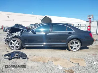 2013 Mercedes-Benz S with VIN WDDNG9EB5DA526856, listed as a IAAI auction lot 41828939 with 130,544 mi miles. Bid and sale history available at carsss.com. Image 14.