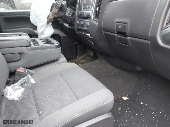 2018 Chevrolet Silverado 1500 LT with VIN 1GCVKREC9JZ200573, listed as a IAAI auction lot 41656239 with 74,000 mi miles. Bid and sale history available at carsss.com. Image 5.
