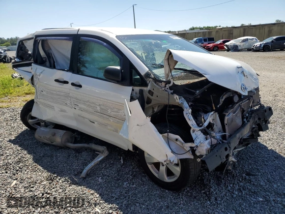2015 Toyota Sienna L with VIN 5TDZK3DC1FS634544, listed as a Copart auction lot 49007674 with Not provided miles and Salvage title. Bid and sale history available at DreamBid. Image 4.