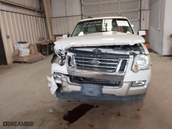 2008 Ford Explorer Eddie Bauer with VIN 1FMEU74E58UA38400, listed as a IAAI auction lot 41764140 with 175,585 mi miles. Bid and sale history available at carsss.com. Image 12.