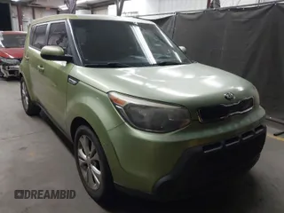 2015 Kia Soul + with VIN KNDJP3A58F7789042, listed as a IAAI auction lot 42004303 with 161,795 mi miles. Bid and sale history available at carsss.com. Image 1.