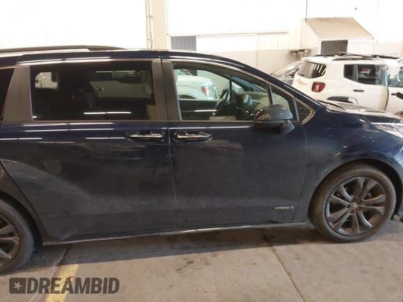 2021 Toyota Sienna XSE with VIN 5TDDRKEC2MS020565, listed as a IAAI auction lot 41539022 with 37,201 mi miles and . Bid and sale history available at DreamBid. Image 13.