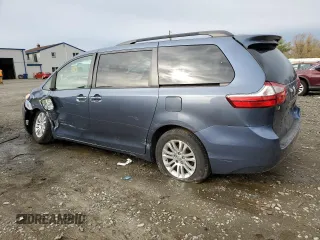 2015 Toyota Sienna XLE with VIN 5TDYK3DC4FS643475, listed as a Copart auction lot 52697405 with 153,808 mi miles and Salvage Title. Bid and sale history available at DreamBid. Image 2.
