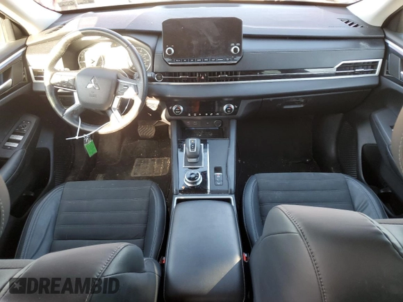 2022 Mitsubishi Outlander SE z VIN JA4J3UA88NZ024759, wystawiony jako Copart lot #53367175 z przebiegiem 18 558 mil mil oraz Szkoda całkowita • Salvage title. Historia ofert i sprzedaży dostępna na DreamBid. Obrazek 8.