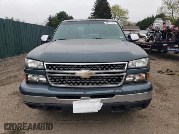 2007 Chevrolet Silverado 1500 LS with VIN 2GCEC13V071133947, listed as a Copart auction lot 52931485 with 332,479 mi miles and Clean Title. Bid and sale history available at DreamBid. Image 5.