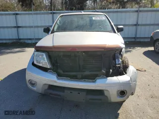 2018 Nissan Frontier SV V6 with VIN 1N6DD0ER8JN729118, listed as a Copart auction lot 43919345 with 132,601 mi miles and Salvage Title. Bid and sale history available at carsss.com. Image 5.