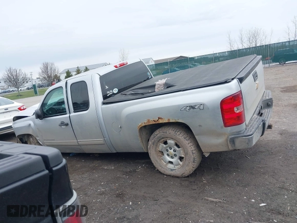 2013 Chevrolet Silverado 1500 LT with VIN 1GCRKSE72DZ239246, listed as a IAAI auction lot 41995553 with 190,290 mi miles and . Bid and sale history available at DreamBid. Image 14.
