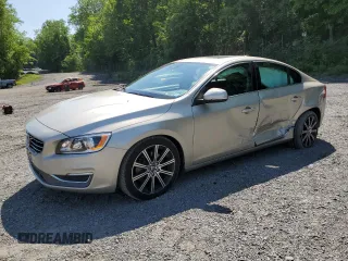 2018 Volvo S60 Inscription z VIN LYV402TKXJB160868, wystawiony jako Copart lot #59572485 z przebiegiem 55 334 mil mil oraz Szkoda całkowita • Salvage title. Historia ofert i sprzedaży dostępna na DreamBid. Obrazek 1.