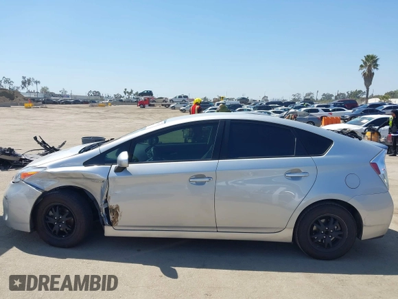 2015 Toyota Prius Four with VIN JTDKN3DU5F0448042, listed as a IAAI auction lot 41997701 with 180,314 mi miles. Bid and sale history available at carsss.com. Image 14.