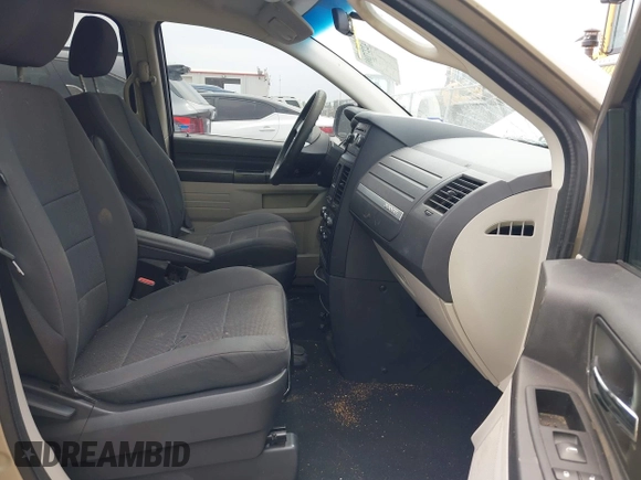 2009 Dodge Grand Caravan SE z VIN 1D8HN44E99B509833, wystawiony jako IAAI lot #42277393 z przebiegiem Nie podano mil oraz . Historia ofert i sprzedaży dostępna na DreamBid. Obrazek 5.