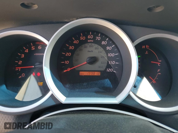 2007 Toyota Tacoma with VIN 3TMLU42N47M013570, listed as a Copart auction lot 52178225 with 199,812 mi miles and Salvage Title. Bid and sale history available at DreamBid. Image 9.