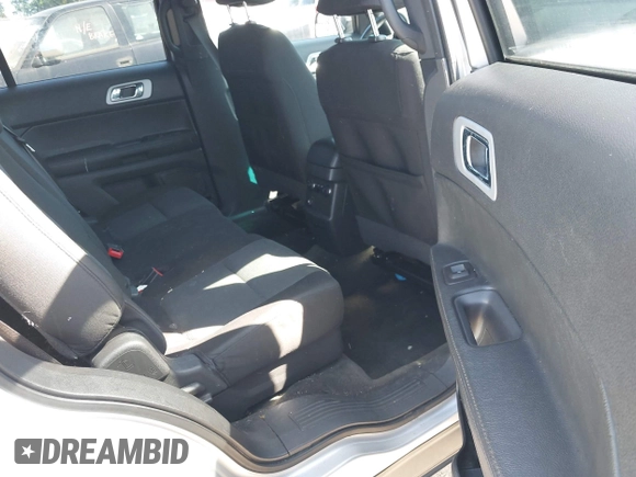 2011 Ford Explorer XLT z VIN 1FMHK8D84BGA77150, wystawiony jako IAAI lot #42337861 z przebiegiem 139 448 mil mil oraz . Historia ofert i sprzedaży dostępna na DreamBid. Obrazek 8.