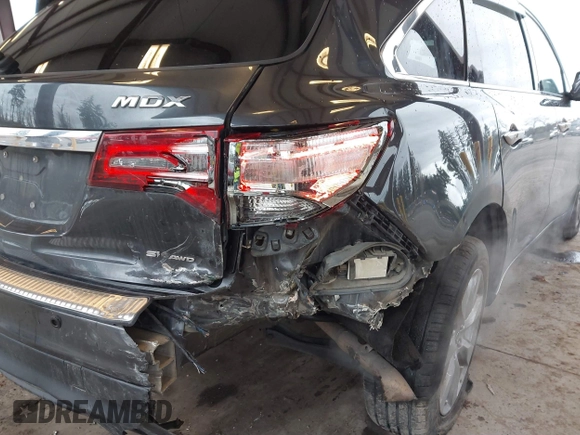 2014 Acura MDX Advance with VIN 5FRYD4H81EB034125, listed as a IAAI auction lot 41603716 with 178,654 mi miles and . Bid and sale history available at carsss.com. Image 6.