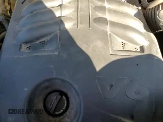 2010 Hyundai Veracruz Limited с VIN KM8NU4CC0AU128140, выставлен на аукционе Copart как лот 85372934 с пробегом 208 330 миль миль и Списание • Salvage title. История ставок и продаж доступна на DreamBid. Изображение 14.