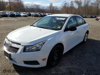 2013 Chevrolet Cruze LS with VIN 1G1PA5SH1D7147204, listed as a Copart auction lot 53681275 with 206,552 mi miles and Clean Title. Bid and sale history available at carsss.com. Image 1.