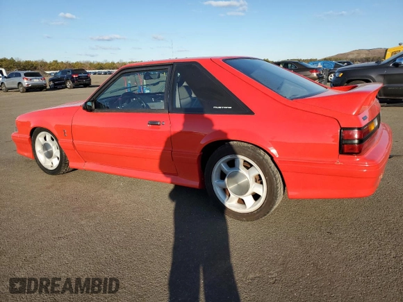 1993 Ford Mustang z VIN 1FACP42D5PF176622, wystawiony jako Copart lot #88132295 z przebiegiem Nie podano mil oraz Szkoda całkowita • Salvage title. Historia ofert i sprzedaży dostępna na DreamBid. Obrazek 2.