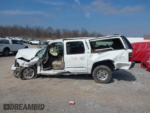 2005 GMC Yukon XL SLT with VIN 3GKGK26GX5G100493, listed as a IAAI auction lot 40961026 with 1 mi miles. Bid and sale history available at carsss.com. Image 14.