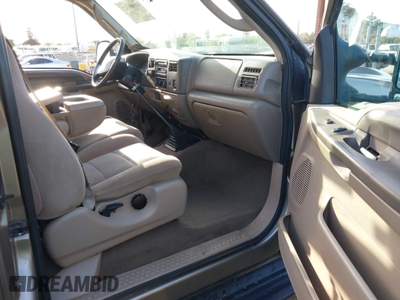 2003 Ford F-250 XL с VIN 1FTNX21F53EA44163, выставлен на аукционе IAAI как лот 41989527 с пробегом 233 059 миль миль и . История ставок и продаж доступна на DreamBid. Изображение 5.