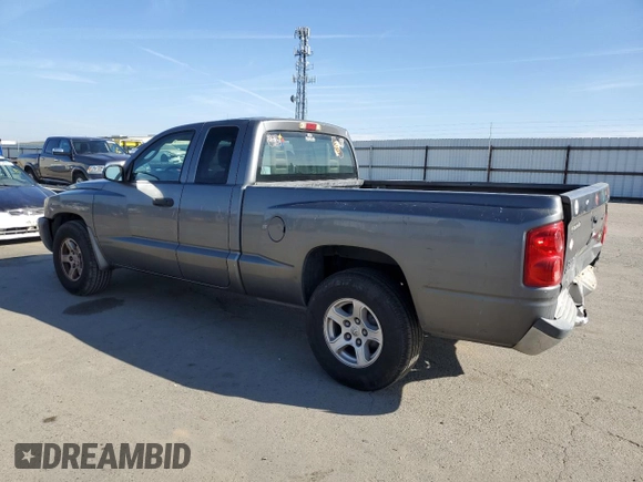 2005 Dodge Dakota SLT with VIN 1D7HE42K65S314246, listed as a Copart auction lot 42402995 with 189,197 mi miles and Salvage Title. Bid and sale history available at carsss.com. Image 2.