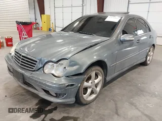 2005 Mercedes-Benz C 230 Kompressor с VIN WDBRF40J25F662008, выставлен на аукционе IAAI как лот 42539947 с пробегом 182 727 миль миль и . История ставок и продаж доступна на DreamBid. Изображение 2.