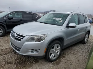 2011 Volkswagen Tiguan SE with VIN WVGBV7AX1BW546543, listed as a Copart auction lot 48498065 with 129,728 mi miles and Clean Title. Bid and sale history available at DreamBid. Image 1.