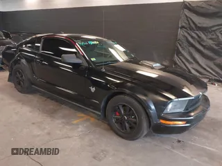 2009 Ford Mustang z VIN 1ZVHT80N695142483, wystawiony jako IAAI lot #42672035 z przebiegiem 201 019 mil mil oraz . Historia ofert i sprzedaży dostępna na DreamBid. Obrazek 1.