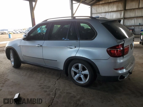 2011 BMW X5 35i with VIN 5UXZV4C5XBLL58438, listed as a Copart auction lot 44363815 with 168,546 mi miles and Clean Title. Bid and sale history available at carsss.com. Image 2.