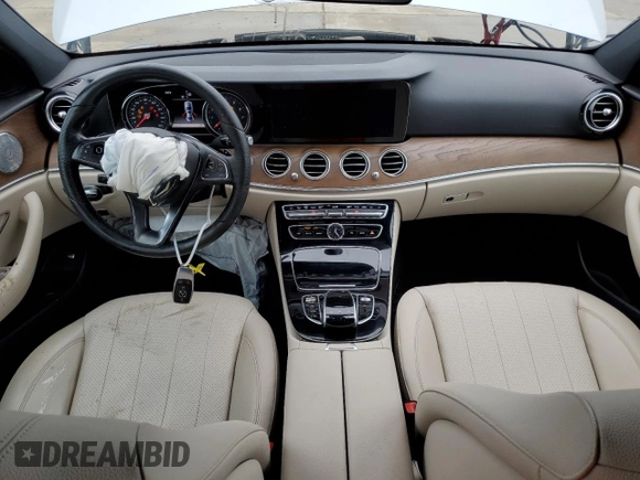 2017 Mercedes-Benz E-Class E 300 Luxury with VIN WDDZF4JB3HA156042, listed as a Copart auction lot 35800213 with 101,807 mi miles. Bid and sale history available at carsss.com. Image 8.