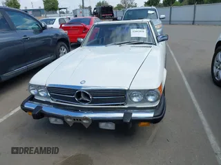1982 Mercedes-Benz 380 with VIN WDBBA45A1CB015578, listed as a IAAI auction lot 42062020 with 42,746 mi miles. Bid and sale history available at carsss.com. Image 12.