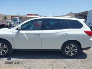 2017 Nissan Pathfinder SL with VIN 5N1DR2MM1HC636397, listed as a IAAI auction lot 42404379 with 135,858 mi miles and . Bid and sale history available at DreamBid. Image 15.