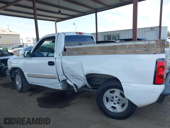 2005 Chevrolet Silverado 1500 Work Truck with VIN 1GCEC14V75Z152255, listed as a IAAI auction lot 42029731 with 270,545 mi miles. Bid and sale history available at carsss.com. Image 15.