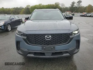 2023 Mazda CX-50 S Premium Plus z VIN 7MMVABEMXPN101327, wystawiony jako Copart lot #55510025 z przebiegiem 46 544 mil mil oraz Szkody całkowita. Historia ofert i sprzedaży dostępna na DreamBid. Obrazek 5.
