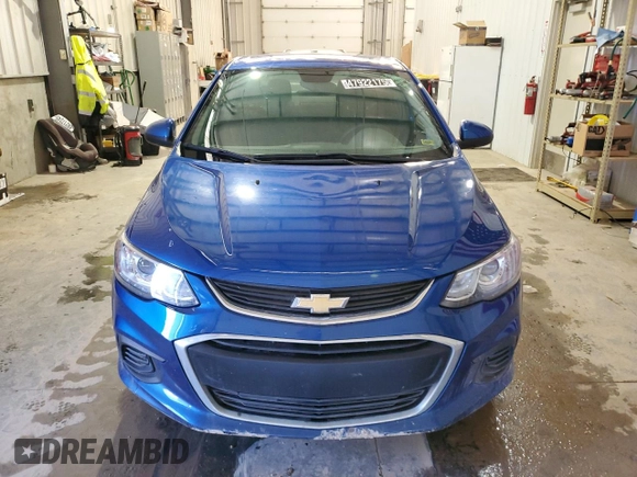 2019 Chevrolet Sonic LT z VIN 1G1JD5SB0K4118610, wystawiony jako Copart lot #47922175 z przebiegiem 105 533 mil mil oraz Czysty tytuł • Clean title. Historia ofert i sprzedaży dostępna na DreamBid. Obrazek 5.