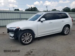 2019 Volvo XC90 Momentum with VIN YV4102CKXK1426298, listed as a Copart auction lot 64702584 with 97,968 mi miles and Salvage Title. Bid and sale history available at carsss.com. Image 1.