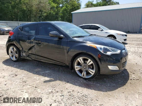 2013 Hyundai Veloster w/Black Int with VIN KMHTC6AD3DU171389, listed as a Copart auction lot 57343135 with 80,572 mi miles and Salvage title. Bid and sale history available at DreamBid. Image 4.