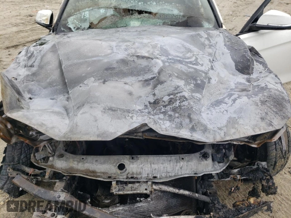 2012 BMW 3 Series 328i с VIN WBA3C1C50CF430403, выставлен на аукционе Copart как лот 56896395 с пробегом Не указан миль и Списание • Salvage title. История ставок и продаж доступна на DreamBid. Изображение 11.
