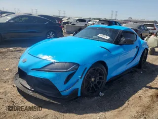 2021 Toyota GR Supra 2.0 with VIN WZ1DB2C04MW039858, listed as a Copart auction lot 70049874 with 10,586 mi miles and Salvage Title. Bid and sale history available at carsss.com. Image 1.