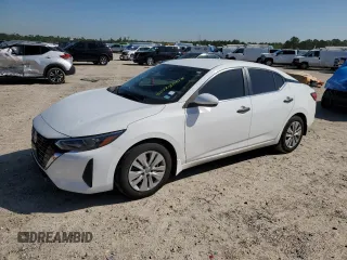 2024 Nissan Sentra S z VIN 3N1AB8BV0RY213686, wystawiony jako Copart lot #50128005 z przebiegiem 10 611 mil mil oraz Czysty tytuł • Clean title. Historia ofert i sprzedaży dostępna na DreamBid. Obrazek 1.