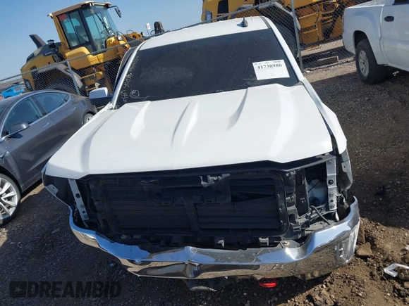 2018 Chevrolet Silverado 1500 LT with VIN 3GCUCRER0JG286336, listed as a IAAI auction lot 41738980 with 124,612 mi miles and . Bid and sale history available at DreamBid. Image 13.