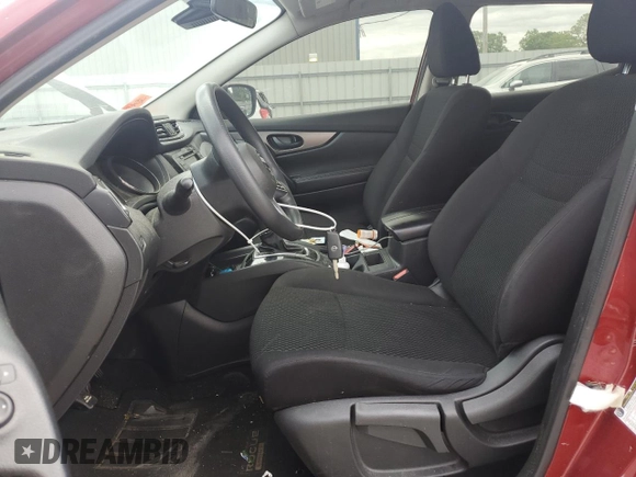 2020 Nissan Rogue SV z VIN JN1BJ1CV3LW277233, wystawiony jako Copart lot #53203925 z przebiegiem 134 134 mil mil oraz Czysty tytuł • Clean title. Historia ofert i sprzedaży dostępna na DreamBid. Obrazek 7.