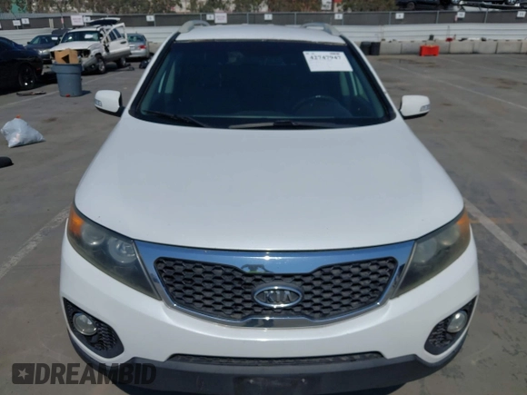 2013 Kia Sorento LX with VIN 5XYKT3A61DG317094, listed as a IAAI auction lot 42747947 with 235,917 mi miles and . Bid and sale history available at DreamBid. Image 6.