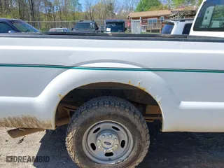 2016 Ford Super Duty F-250 SRW XLT with VIN 1FT7X2A69GEB02855, listed as a IAAI auction lot 41945973 with 176,217 mi miles. Bid and sale history available at carsss.com. Image 21.