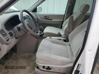 2005 Kia Sedona LX with VIN KNDUP132856716570, listed as a Copart auction lot 45848965 with 137,589 mi miles and Salvage Title. Bid and sale history available at carsss.com. Image 7.