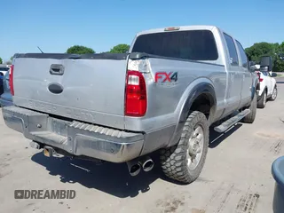 2012 Ford F-250 XL z VIN 1FT7W2BT7CEB38710, wystawiony jako IAAI lot #42003398 z przebiegiem 315 906 mil mil oraz . Historia ofert i sprzedaży dostępna na DreamBid. Obrazek 4.