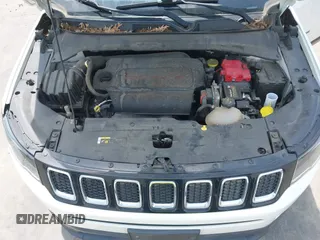 2019 Jeep Compass Latitude z VIN 3C4NJCBB4KT616437, wystawiony jako IAAI lot #42049491 z przebiegiem 42 495 mil mil oraz . Historia ofert i sprzedaży dostępna na DreamBid. Obrazek 10.