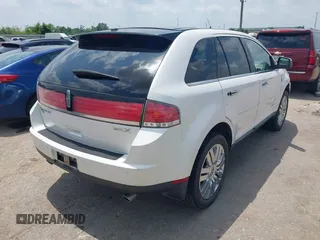 2009 Lincoln MKX with VIN 2LMDU68C19BJ10302, listed as a IAAI auction lot 42114586 with 190,239 mi miles. Bid and sale history available at carsss.com. Image 4.