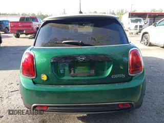 2022 MINI Hardtop Cooper SE with VIN WMW13DJ04N2S26388, listed as a IAAI auction lot 42123462 with 23,129 mi miles and . Bid and sale history available at DreamBid. Image 17.