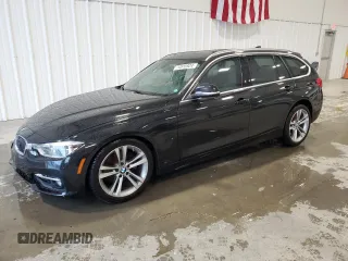 2016 BMW 3 Series 328d xDrive with VIN WBA8J1C54GK458701, listed as a Copart auction lot 70818924 with 98,282 mi miles and Salvage title. Bid and sale history available at DreamBid. Image 1.